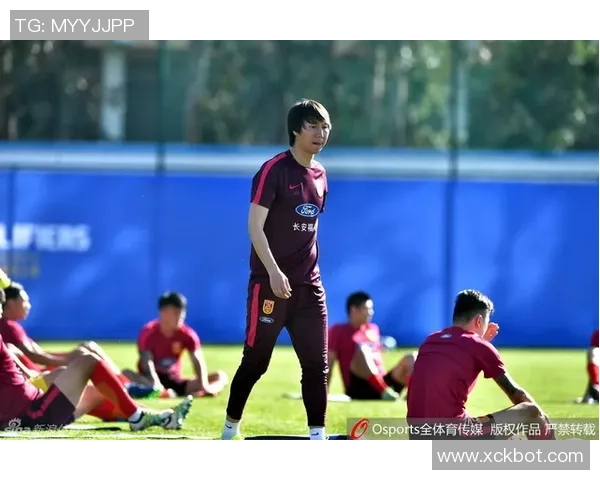 足球明星纷纷点赞陈宁的球技与领导力展现出卓越的职业素养与人品魅力